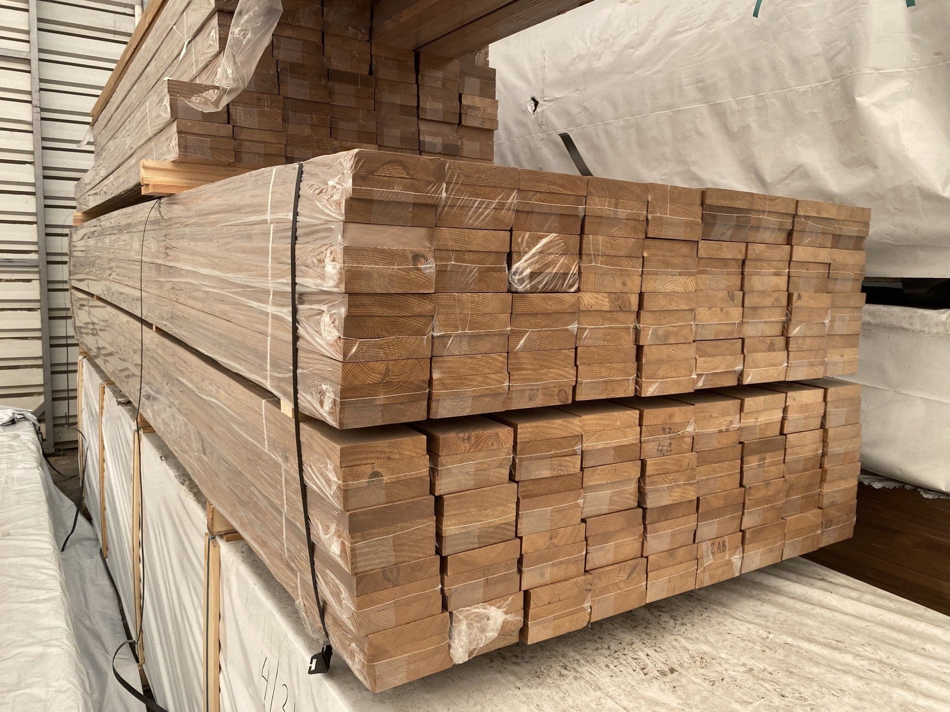 Deska tarasowa THERMO SOSNA S4S 26x117 KLASA NATUR GŁADKA - 3,60m